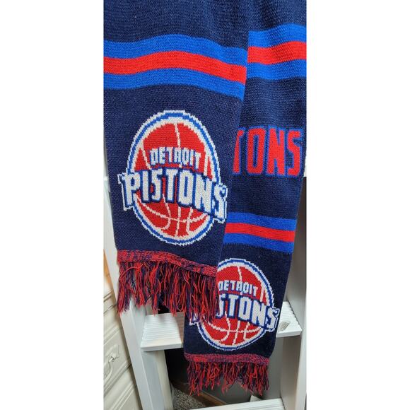 Detroit Pistons NBA Basketball Knit Scarf Forever Authentic Sports Fan Apparel - Picture 3 of 4
